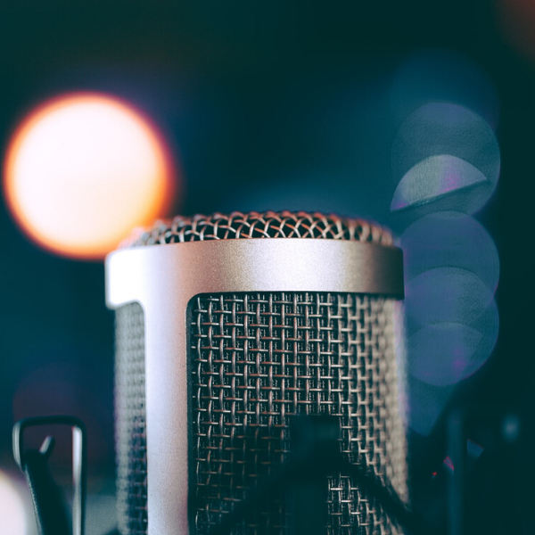 Microphone 600X600