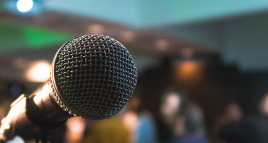 Microphone)