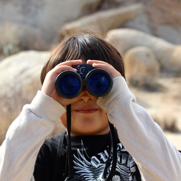 Binoculars 100590 1280